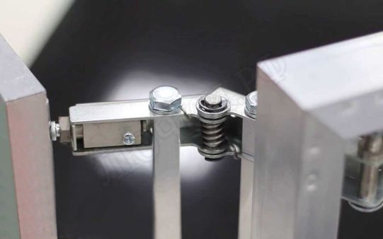 Люк под плитку АлюКлик-М Люк под плитку АлюКлик-М