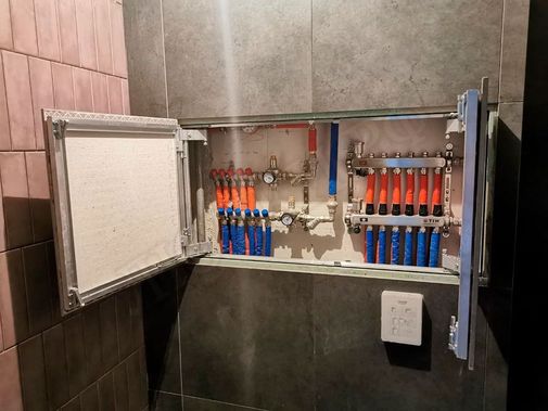 Люк под плитку Секрет 3.0, 2 створки 1100*850 Люк под плитку Секрет 3.0, 2 створки 1100*850