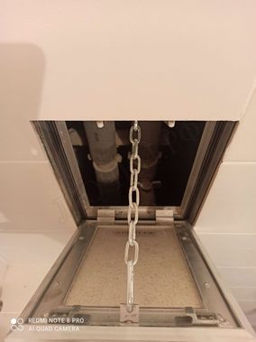 Люк АлюЛайт II 750*500, заполнение крышки - Армированный полистирол Люк АлюЛайт II 750*500, заполнение крышки - Армированный полистирол