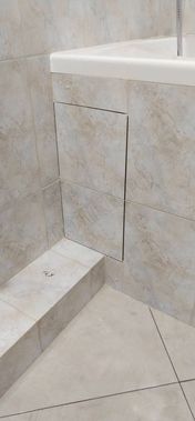 Люк АлюЛайт II 750*500, заполнение крышки - Армированный полистирол Люк АлюЛайт II 750*500, заполнение крышки - Армированный полистирол