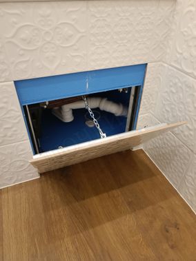 Люк АлюЛайт II 750*500, заполнение крышки - Армированный полистирол Люк АлюЛайт II 750*500, заполнение крышки - Армированный полистирол